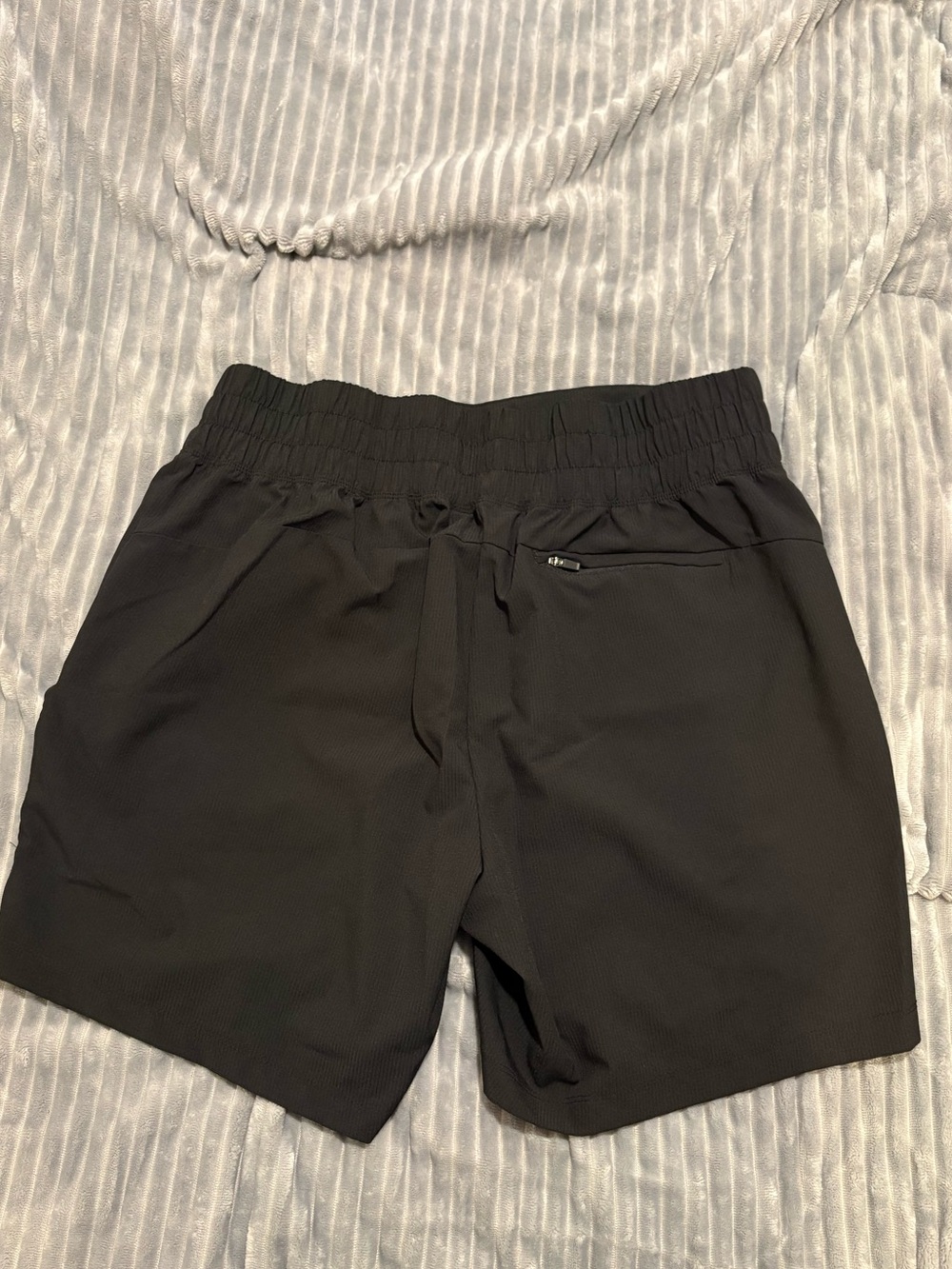 Eddie Bauer women’s hiking shorts - Picture 2 of 3